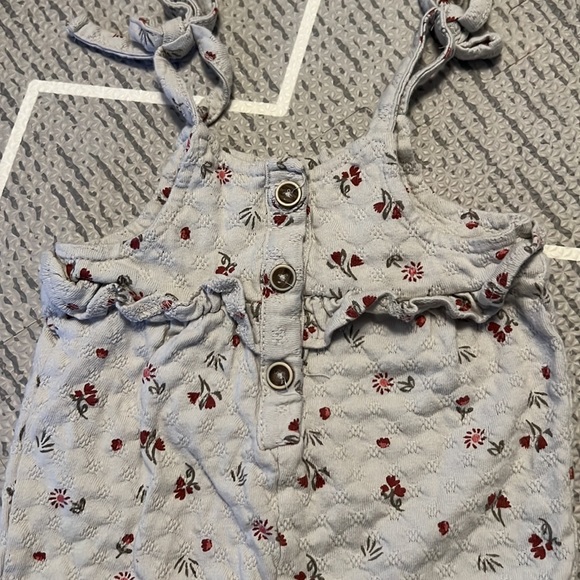 Jessica Simpson Romper set 0-3 - Picture 8 of 10
